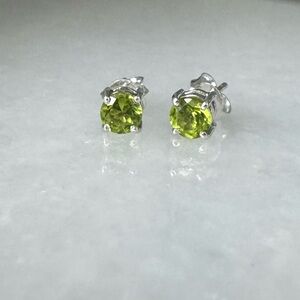 NWOT Tuckernuck Ellison Earrings, Peridot, Sterling Silver